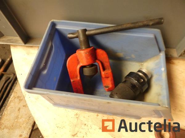 Grote foto werkplaats gereedschap doe het zelf en verbouw ijzerwaren en bevestigingsmiddelen