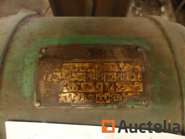 Grote foto molen bankschroef doe het zelf en verbouw ijzerwaren en bevestigingsmiddelen