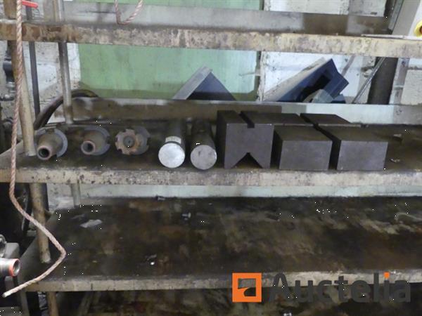 Grote foto huron ru 881 3 assige cnc universele freesmachine doe het zelf en verbouw ijzerwaren en bevestigingsmiddelen