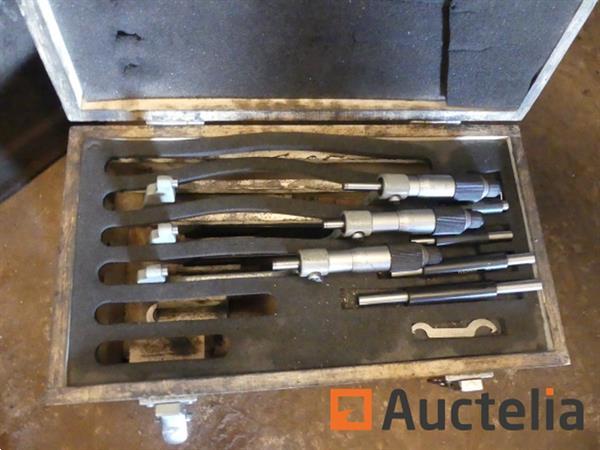 Grote foto 2 niet verwijderbare metalen planken en inhoud doe het zelf en verbouw hefwerktuigen