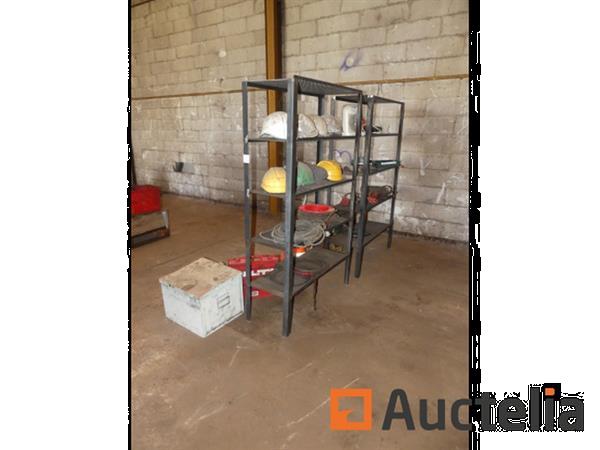 Grote foto 2 niet verwijderbare metalen planken en inhoud doe het zelf en verbouw hefwerktuigen
