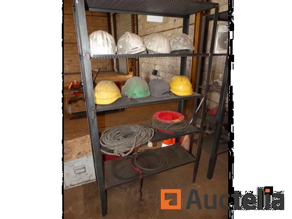 Grote foto 2 niet verwijderbare metalen planken en inhoud doe het zelf en verbouw hefwerktuigen