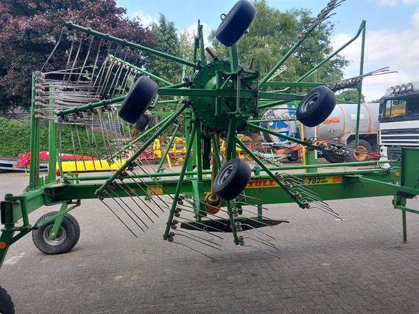 Grote foto stoll 782 hydro dubbele hark agrarisch harken