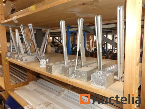 Grote foto jaloezie n en deurdrangers doe het zelf en verbouw onderdelen en accessoires