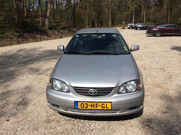 Grote foto toyota avensis 1.8 sedan airco. auto toyota