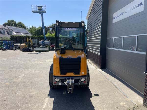 Grote foto giant g2700 x tra hd cabine minishovel nieuw agrarisch shovels