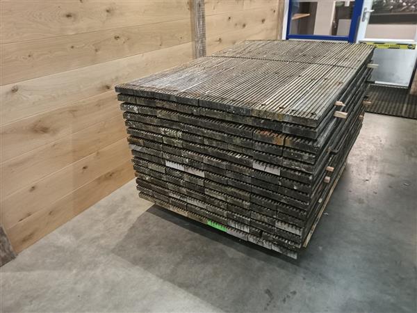 Grote foto hardhouten brugdelen gebruikt 35x140 mm 170cm doe het zelf en verbouw hout en planken