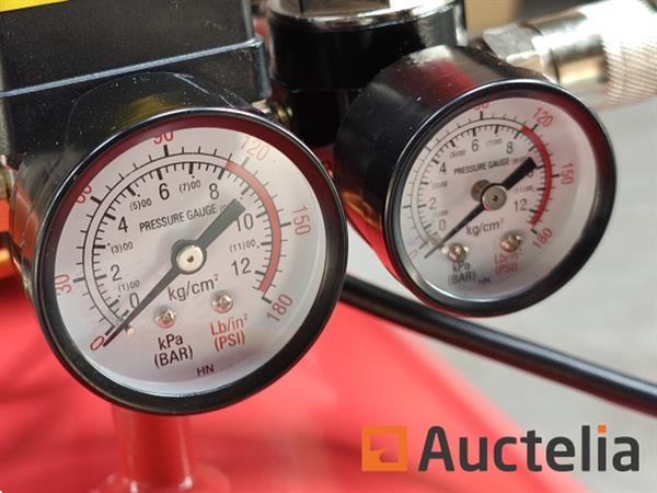 Grote foto compressor 100 liter doe het zelf en verbouw gereedschappen en machines
