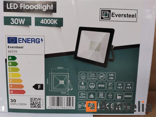 Grote foto 24x eversteel led breedstraler 30 watt doe het zelf en verbouw gereedschappen en machines