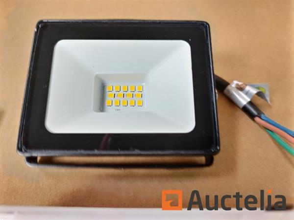 Grote foto 40x eversteel led breedstraler 10 watt doe het zelf en verbouw gereedschappen en machines