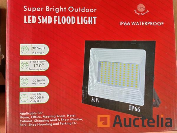 Grote foto 20x ongebruikt 30w led smd floodlight doe het zelf en verbouw gereedschappen en machines