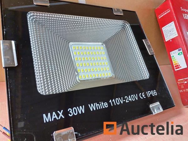 Grote foto 20x ongebruikt 30w led smd floodlight doe het zelf en verbouw gereedschappen en machines