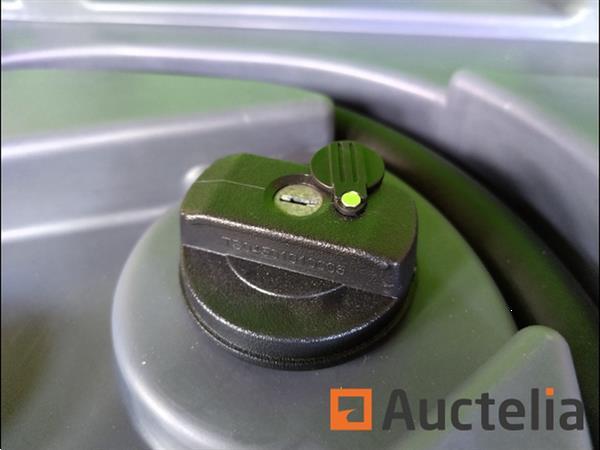 Grote foto brandstoftank 200 liter doe het zelf en verbouw gereedschappen en machines