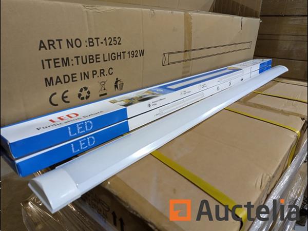 Grote foto 30x led batten tl light 120cm doe het zelf en verbouw gereedschappen en machines