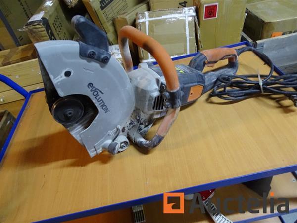 Grote foto evolution elektrische betonzaag r300dct doe het zelf en verbouw ijzerwaren en bevestigingsmiddelen