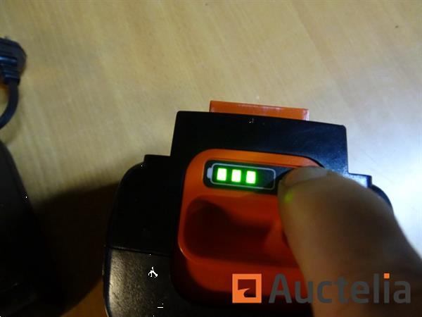 Grote foto 2 5 ah 36 v lithiumbatterij en black decker oplader doe het zelf en verbouw overige doe het zelf en verbouw