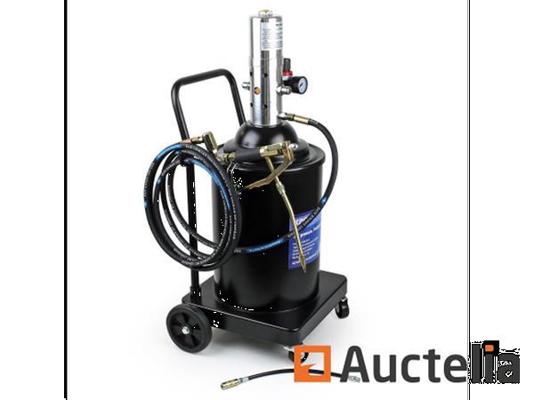 Grote foto pneumatische vetspuit 15 liter profi accu vetspuit automatisch doe het zelf en verbouw gereedschappen en machines