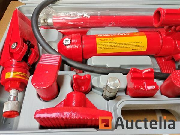 Grote foto uitdeukset 4 ton doe het zelf en verbouw gereedschappen en machines