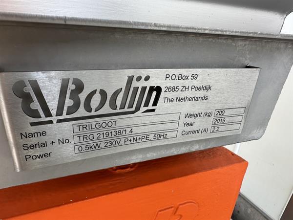 Grote foto bodijn trilgoot invoertriller uitvoerbreedte 19 cm agrarisch kisten