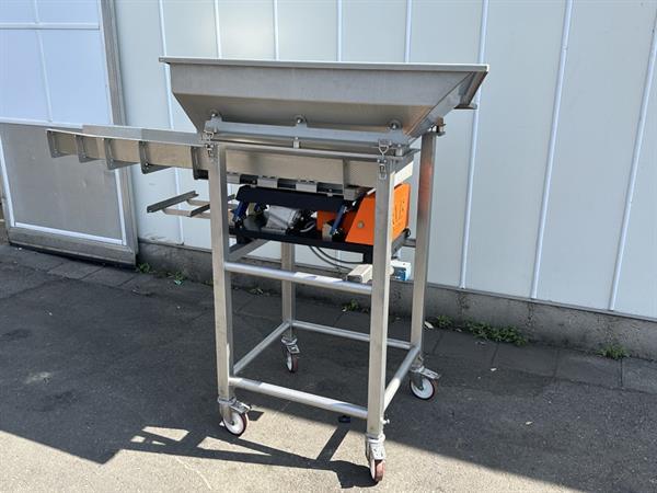 Grote foto bodijn trilgoot invoertriller uitvoerbreedte 19 cm agrarisch kisten