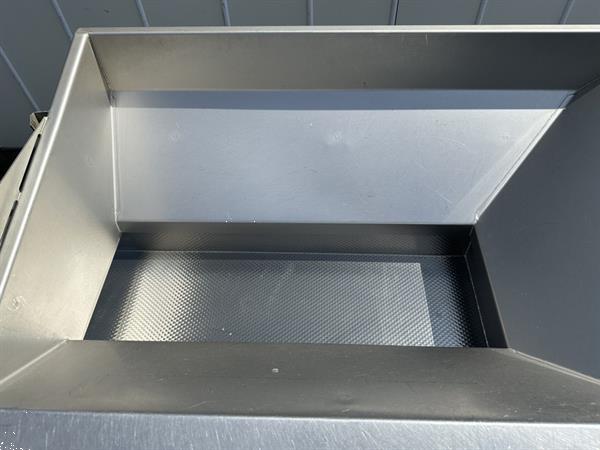 Grote foto bodijn trilgoot invoertriller uitvoerbreedte 19 cm agrarisch kisten