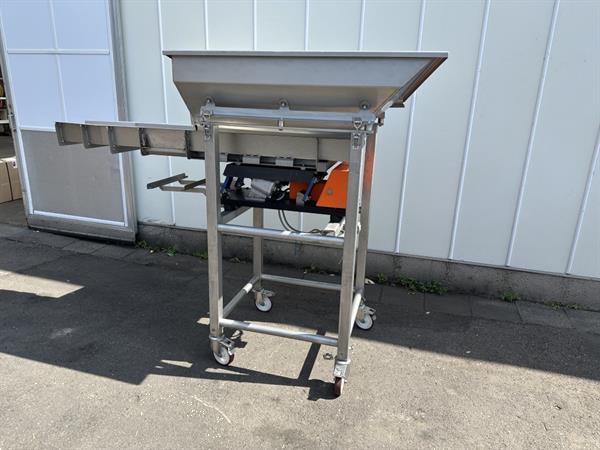 Grote foto bodijn trilgoot invoertriller uitvoerbreedte 19 cm agrarisch kisten