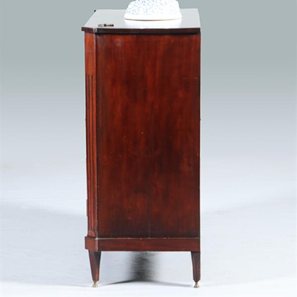 Grote foto hollandse louis seize penantkast ca 1790 met drie laden en twee deuren no.301850 antiek en kunst stoelen en banken