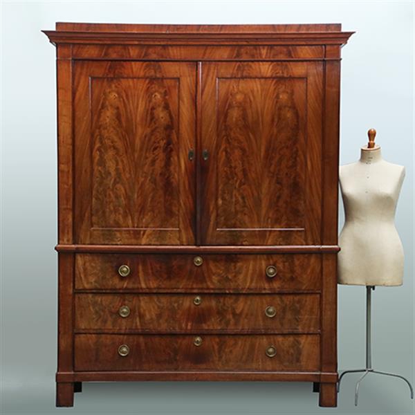 Grote foto strak ingetogen haags kabinet ca 1825 in chic bloemmahonie no.301855 antiek en kunst stoelen en banken