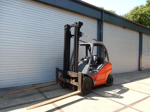 Grote foto linde 4.5ton diesel agrarisch heftrucks