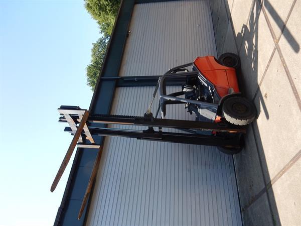 Grote foto linde 4.5ton diesel agrarisch heftrucks