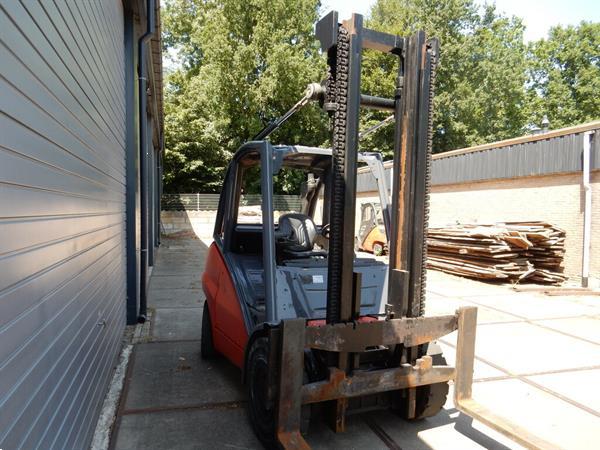 Grote foto linde 4.5ton diesel agrarisch heftrucks