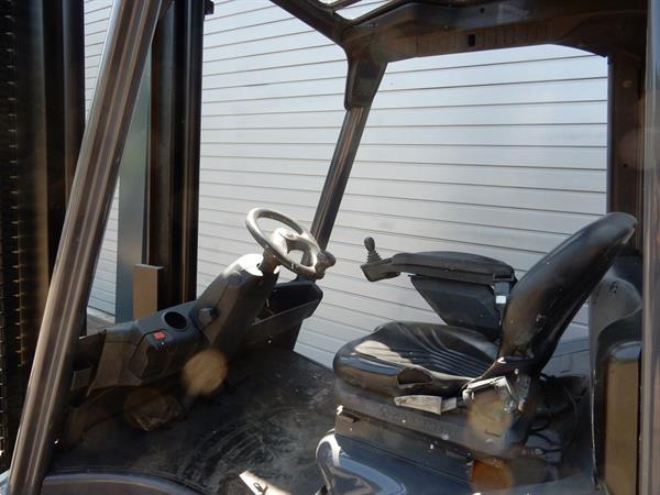 Grote foto linde 4.5ton diesel agrarisch heftrucks