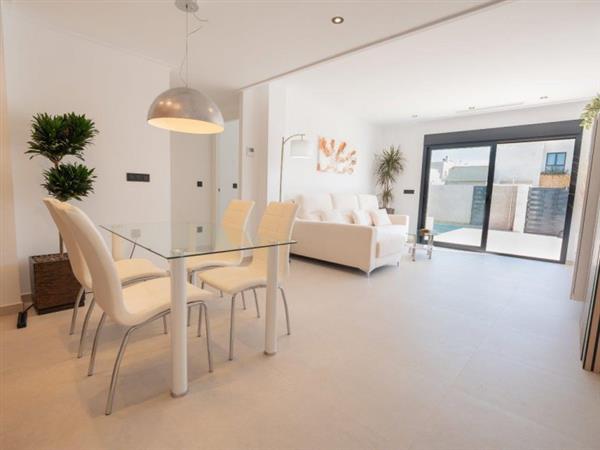 Grote foto uw nieuwe villa in la marina met veel extra voor u huizen en kamers nieuw europa