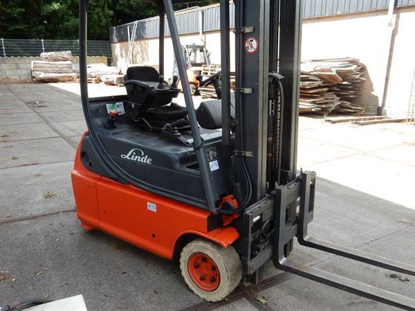 Grote foto linde e16 accu 2023 agrarisch heftrucks