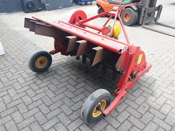 Grote foto taarup skt 1500 strohakselaar loofklapper agrarisch maaiers