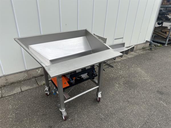 Grote foto bodijn trilgoot invoertriller uitvoerbreedte 19 cm agrarisch kisten