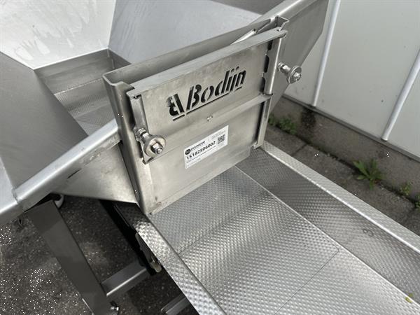 Grote foto bodijn trilgoot invoertriller uitvoerbreedte 19 cm agrarisch kisten