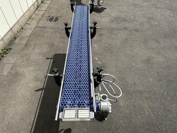 Grote foto het packhuys transportband met kunststof modulaire band 185 x 20 cm agrarisch transportbanden