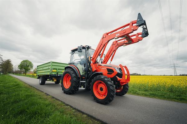 Grote foto kioti rx8040pc ge 73 pk cabine airco 4wd powershuttle evt met voorlader agrarisch tractoren