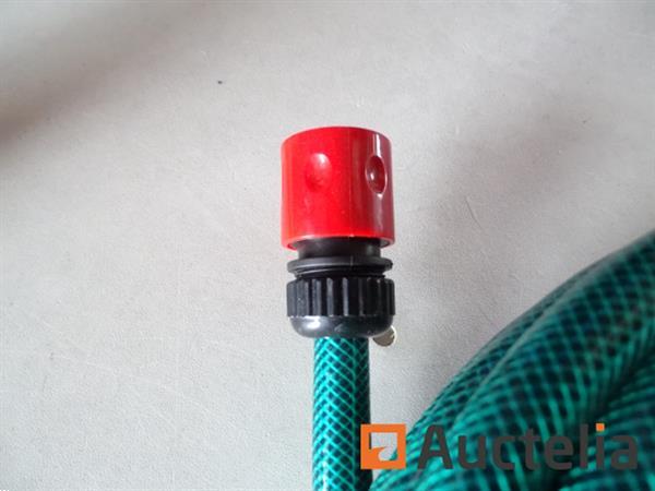 Grote foto tuinslang met zijn multi straalpistool doe het zelf en verbouw gereedschappen en machines