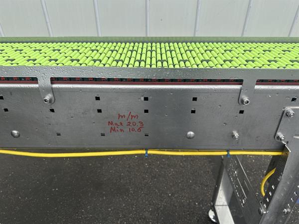 Grote foto het packhuys transportband 250 x 25 cm met rolletjes agrarisch transportbanden