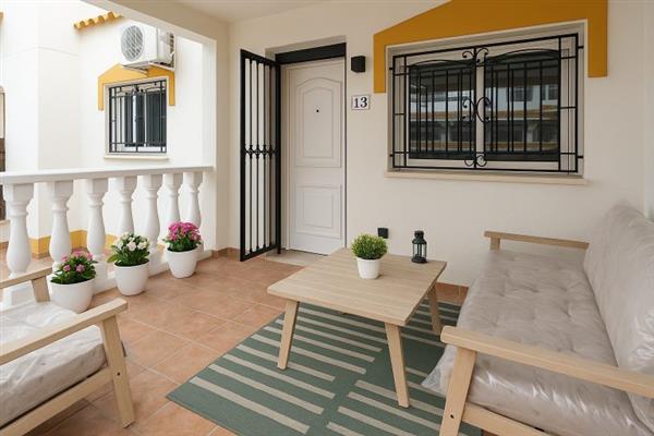 Grote foto uw gerenoveerde bungalow in orihuela costa met huizen en kamers bestaand europa