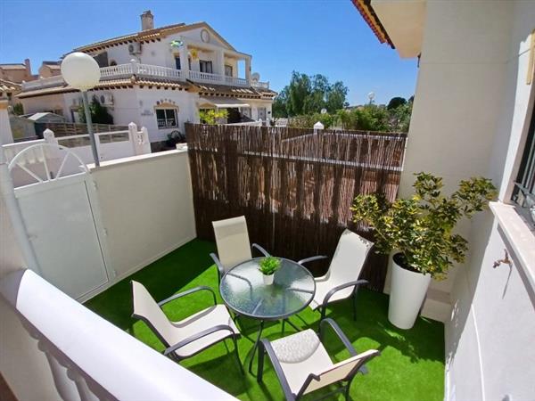 Grote foto uw gerenoveerde bungalow in orihuela costa met huizen en kamers bestaand europa
