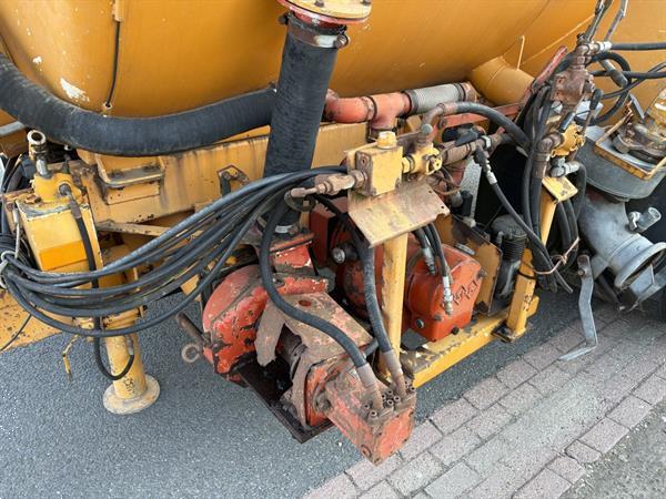Grote foto veenhuis vmb 8000 agrarisch mesttanks