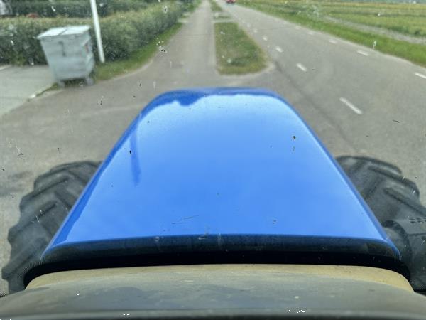 Grote foto new holland tm 120 agrarisch tractoren