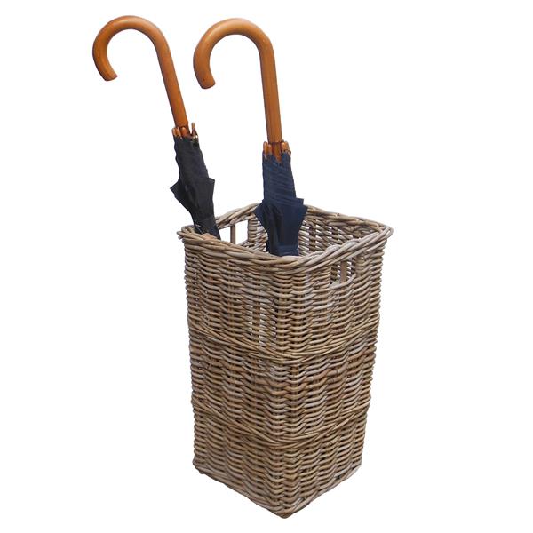 Grote foto leuke poezenmand van riet. huis en inrichting schalen en manden