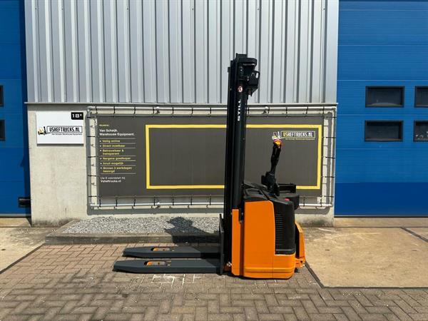 Grote foto vs 22247 elektrische triplex stapelaar still 5390mm freelift doe het zelf en verbouw hefwerktuigen