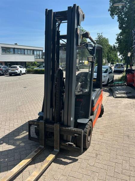 Grote foto linde e25 agrarisch heftrucks