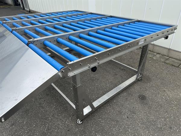 Grote foto het packhuys productie en inpaklijn 4 rollenbanen van 200 cm x 62 cm 40 cm tafel agrarisch transportbanden