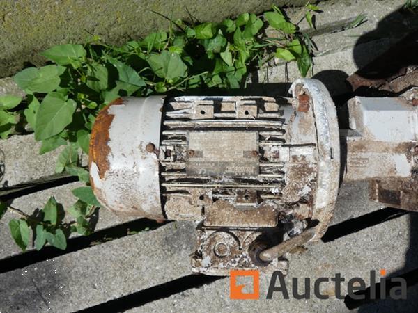 Grote foto 2 motoren agrarisch tractor onderdelen